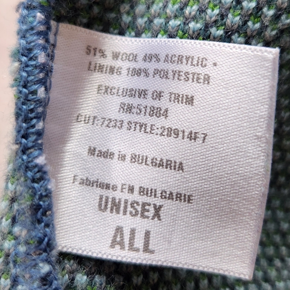 **SOLD** Patagonia Vintage Wool Blend Tassel Beanie Blue Green Pom Hat Unisex - Picture 6 of 8